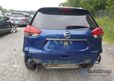 2020 Nissan Rogue Sv Intelligent Awd z USA, uszkodzony, nr VIN JN8AT2MV4LW111153